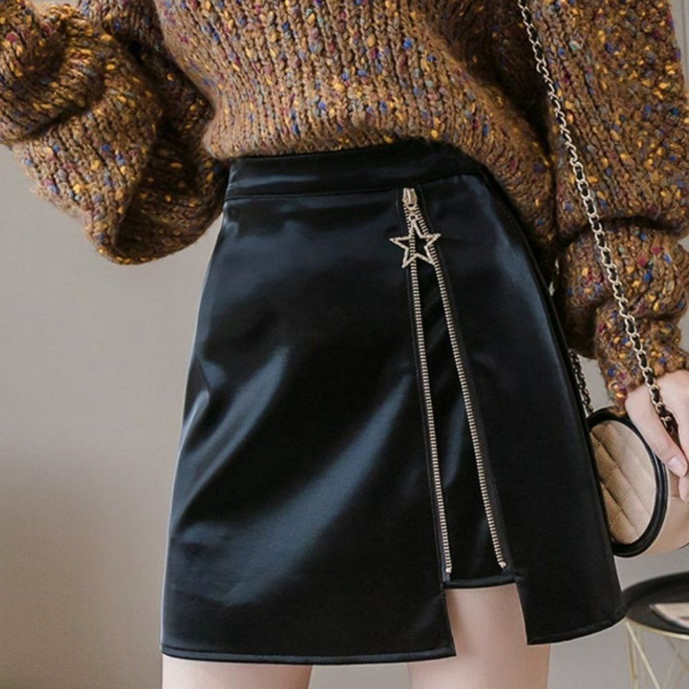 Super Star Leather A-Line Skirt - Picture 4 of 9